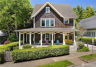 173 Meriweather St, Pacific Beach, WA 98571