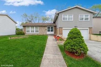 2712 Larkspur Ln, Hazel Crest, IL 60429