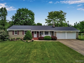 218 Hall Rd, Elma, NY 14059