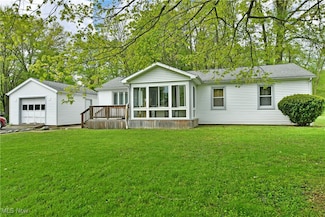 3138 McCleary Jacoby Rd, Cortland, OH 44410