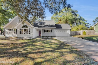 134 Starlight Dr, Cape Carteret, NC 28584