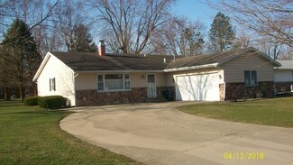 717 E Ash St, Watseka, IL 60970
