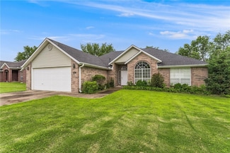 3131 Amberwood St, Springdale, AR 72762