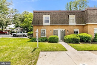 8101 Kingsway Ct Unit 257, Springfield, VA 22152