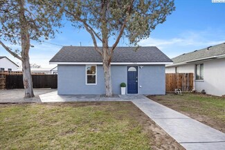 702 E 7th Ave, Kennewick, WA 99336