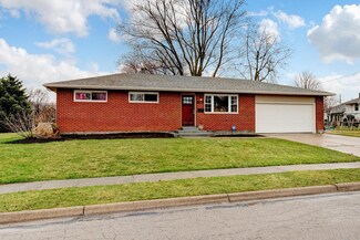 719 Crescent Dr, West Jefferson, OH 43162