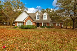 503 Bob White Ln, Benton, LA 71006