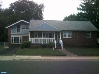 317 7th Ave, Glendora, NJ 08029