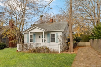197 W Prospect St, Southampton, NY 11968