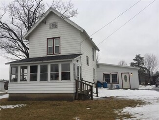 28 Country Club Rd, Gouverneur, NY 13642