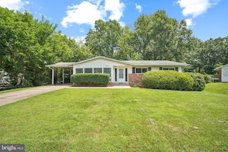 8801 Gateshead Rd, Alexandria, VA 22309