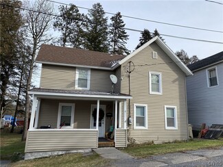 8 New York St, Mohawk, NY 13407