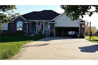 8688 Albany Trail, Cumming, IA 50061