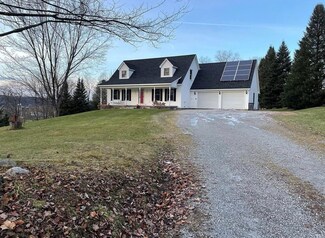 159 Meadowcrest Dr, North Clarendon, VT 05759