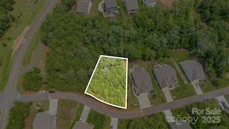 13417 Portside Ln, Lancaster, SC 29720