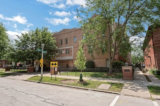 641 S Maple Ave Unit I, Oak Park, IL 60304