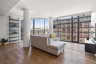 2130 44th Dr Unit 5E, Long Island City, NY 11101