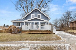 3020 48th St, Des Moines, IA 50310