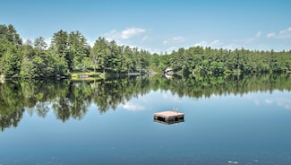 25 Headlands Rd, Winchester, NH 03470