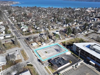 103 S Madison St, Traverse City, MI 49684