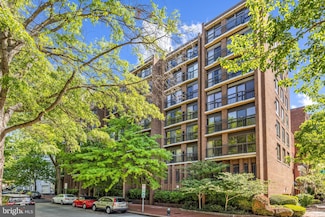 1001 26th St NW Unit 304, Washington, DC 20037
