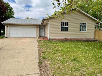 5306 N Marquette St, Davenport, IA 52806