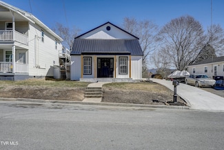 718 S Lynn Ave, Elizabethton, TN 37643