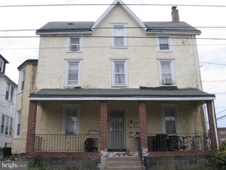 143 E Broadway Ave, Clifton Heights, PA 19018