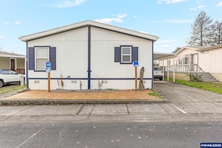 2000 Robins Ln SE, Salem, OR 97306