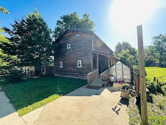 318 S Market St, Emporia, KS 66801
