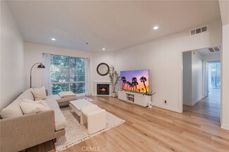 585 N Rossmore Ave Unit 209, Los Angeles, CA 90004