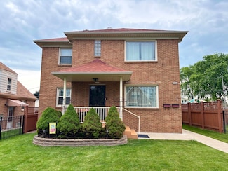 3544 S 12th St, Milwaukee, WI 53221