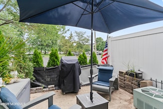 70 Madison Ct, Tinton Falls, NJ 07712