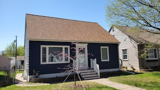 2048 4th St E, Saint Paul, MN 55119