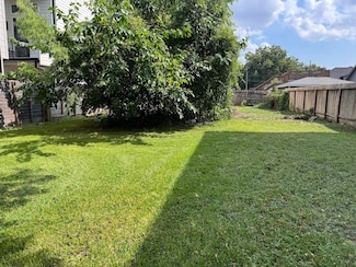 2213 Berry St, Houston, TX 77004