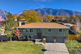 10543 S Weeping Willow Dr, Sandy, UT 84070