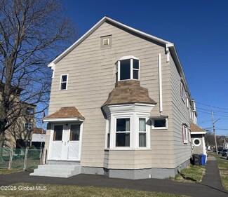 2100 3rd Ave, Watervliet, NY 12189