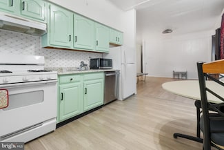 204 W Clinton Ave Unit 2ND FLOOR, Oaklyn, NJ 08107