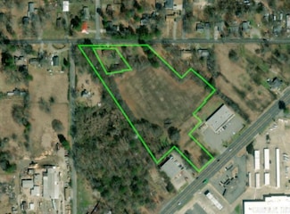 2606 S Camden Rd, Pine Bluff, AR 71603