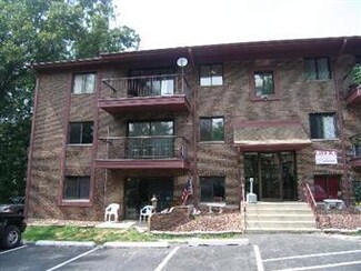 8473 Archer Ave Unit 301, Willow Springs, IL 60480