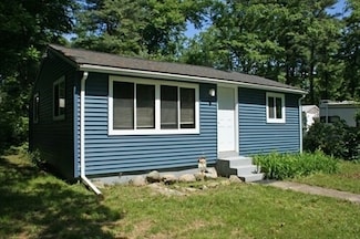 11 Summit Ave, Lakeville, MA 02347
