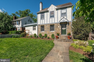 6812 Georgia St, Chevy Chase, MD 20815