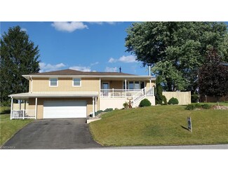 761 Della Dr, Bloomingdale, OH 43910