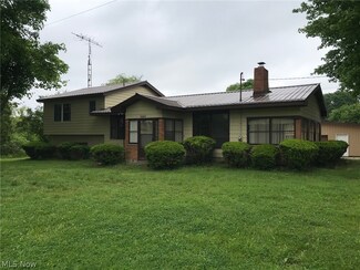 4728 Pymatuning Lake Rd, Andover, OH 44003