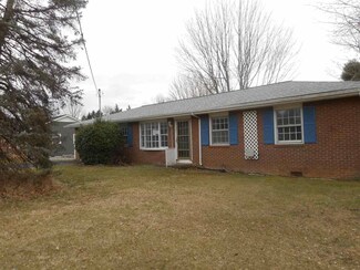 741 Blue Ridge Dr, Harrisonburg, VA 22802