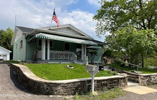 26 Litchey Dr, Wilkes Barre, PA 18702