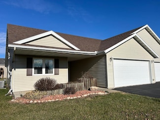 114 6th Ave NE, Elgin, MN 55932