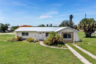 2900 Acline Rd, Punta Gorda, FL 33950