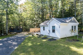 43 Allen Rd, Pownal, ME 04069