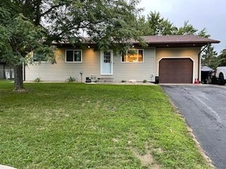 207 9th Ave SE, Saint Joseph, MN 56374